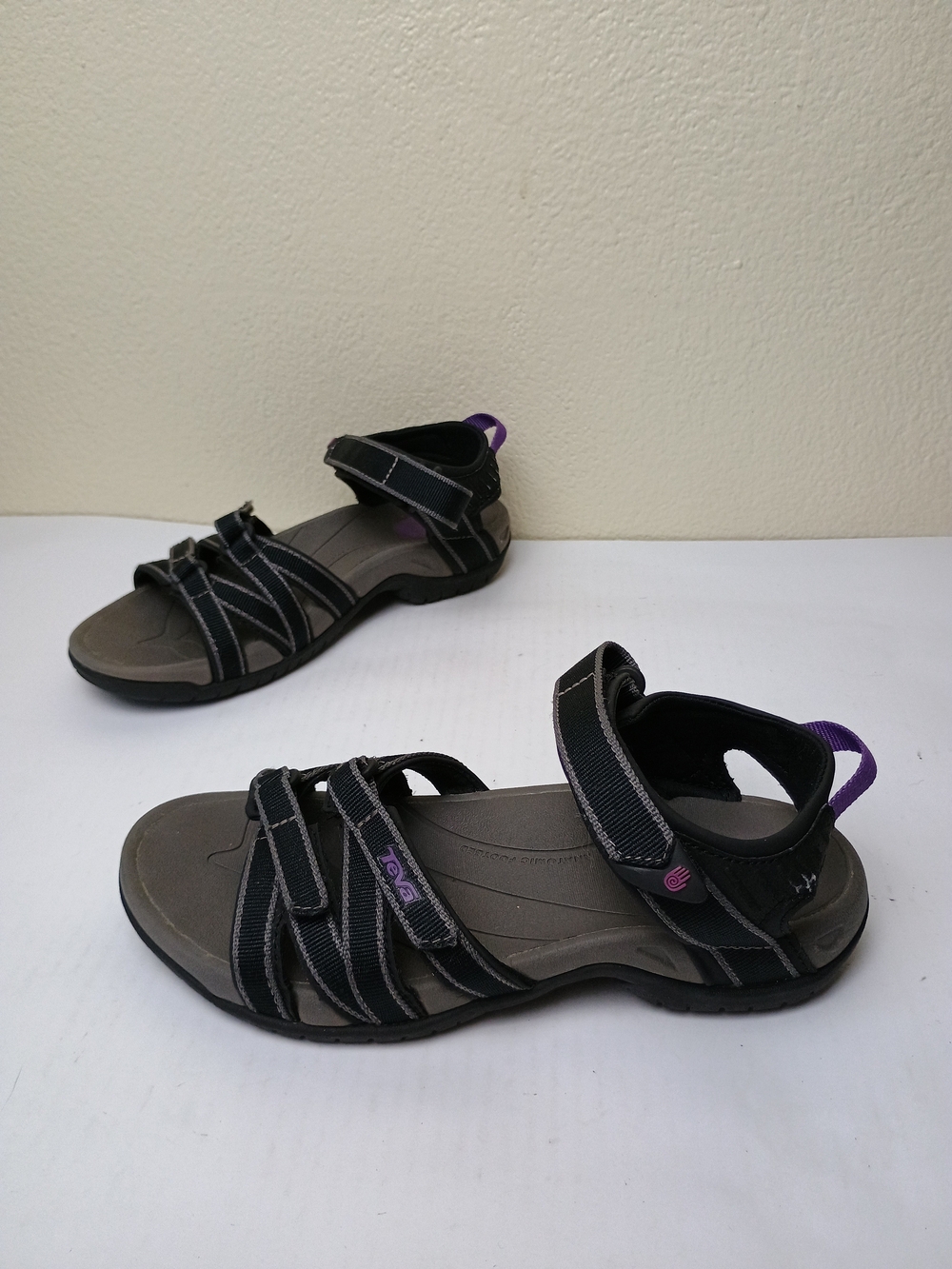Teva Tirra Size 6 Women's Gray and Black Strappy Sport Hiking Sandals